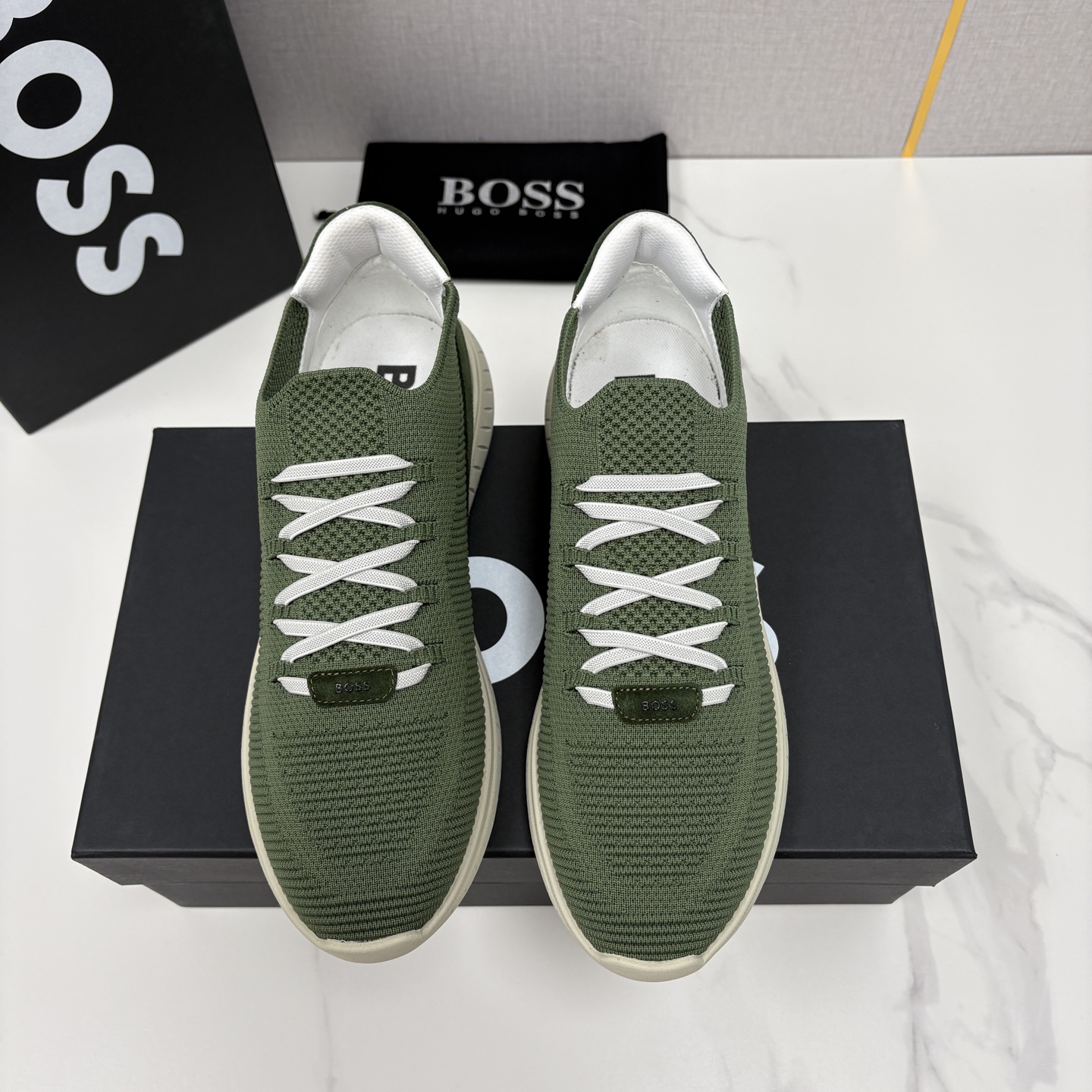 💋💍BOSS 男士新款 HUG*O BOSS 作为德国高端轻奢男装品牌，以极简设计、精湛工艺与都市质感著