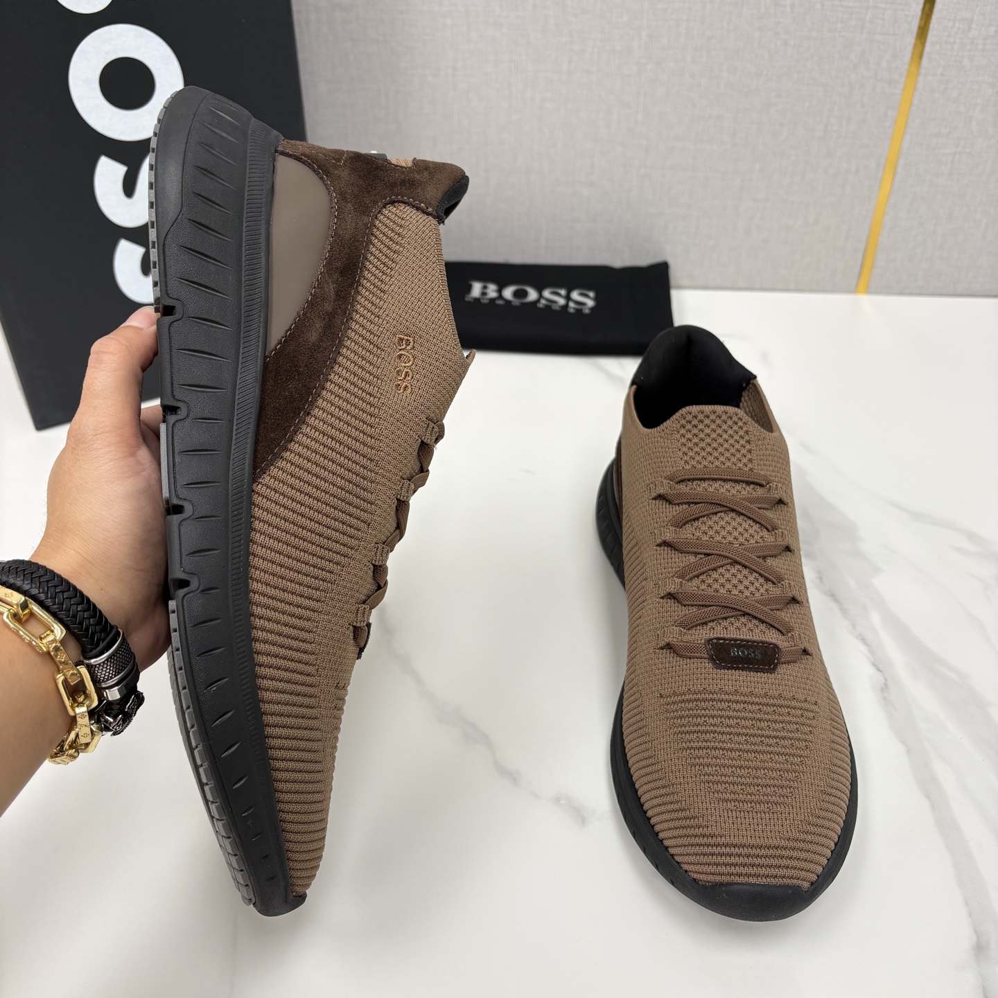 💋💍BOSS 男士新款 HUG*O BOSS 作为德国高端轻奢男装品牌，以极简设计、精湛工艺与都市质感著