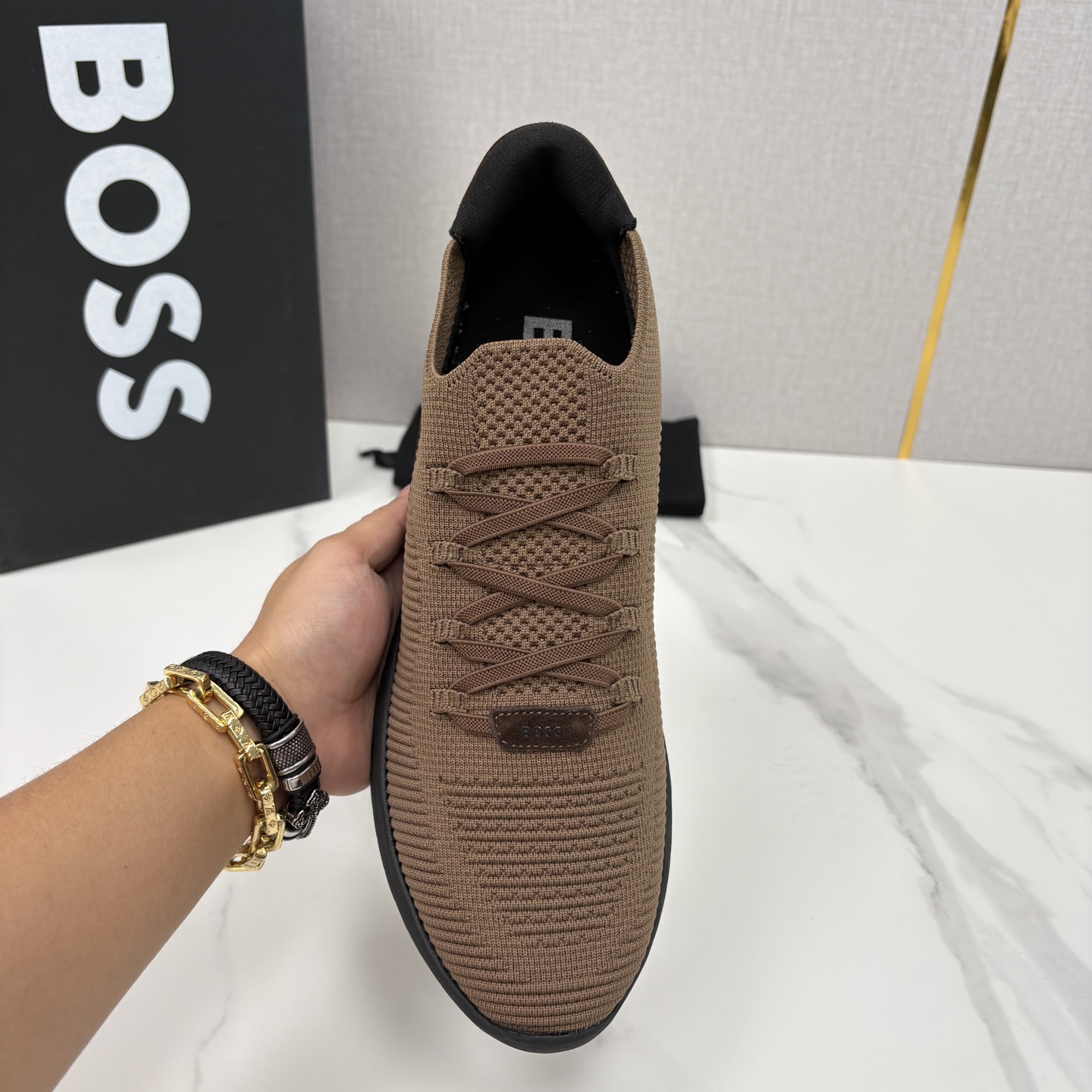 💋💍BOSS 男士新款 HUG*O BOSS 作为德国高端轻奢男装品牌，以极简设计、精湛工艺与都市质感著