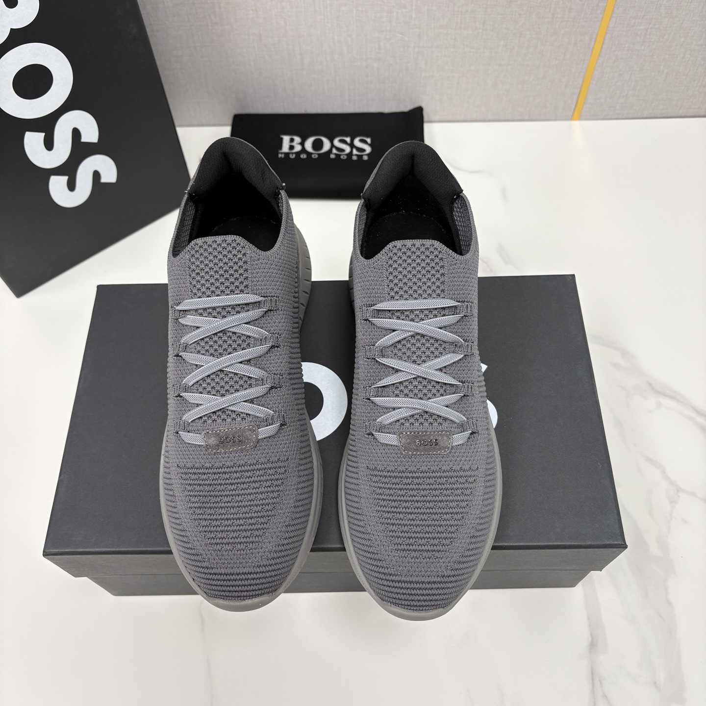 💋💍BOSS 男士新款 HUG*O BOSS 作为德国高端轻奢男装品牌，以极简设计、精湛工艺与都市质感著