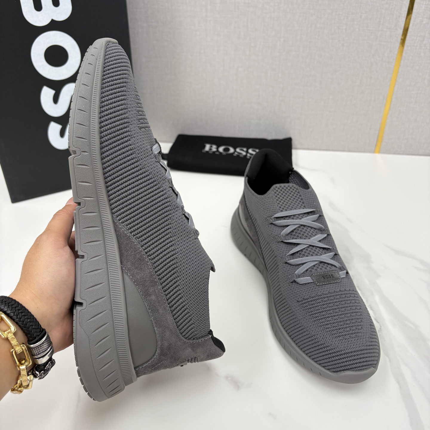 💋💍BOSS 男士新款 HUG*O BOSS 作为德国高端轻奢男装品牌，以极简设计、精湛工艺与都市质感著