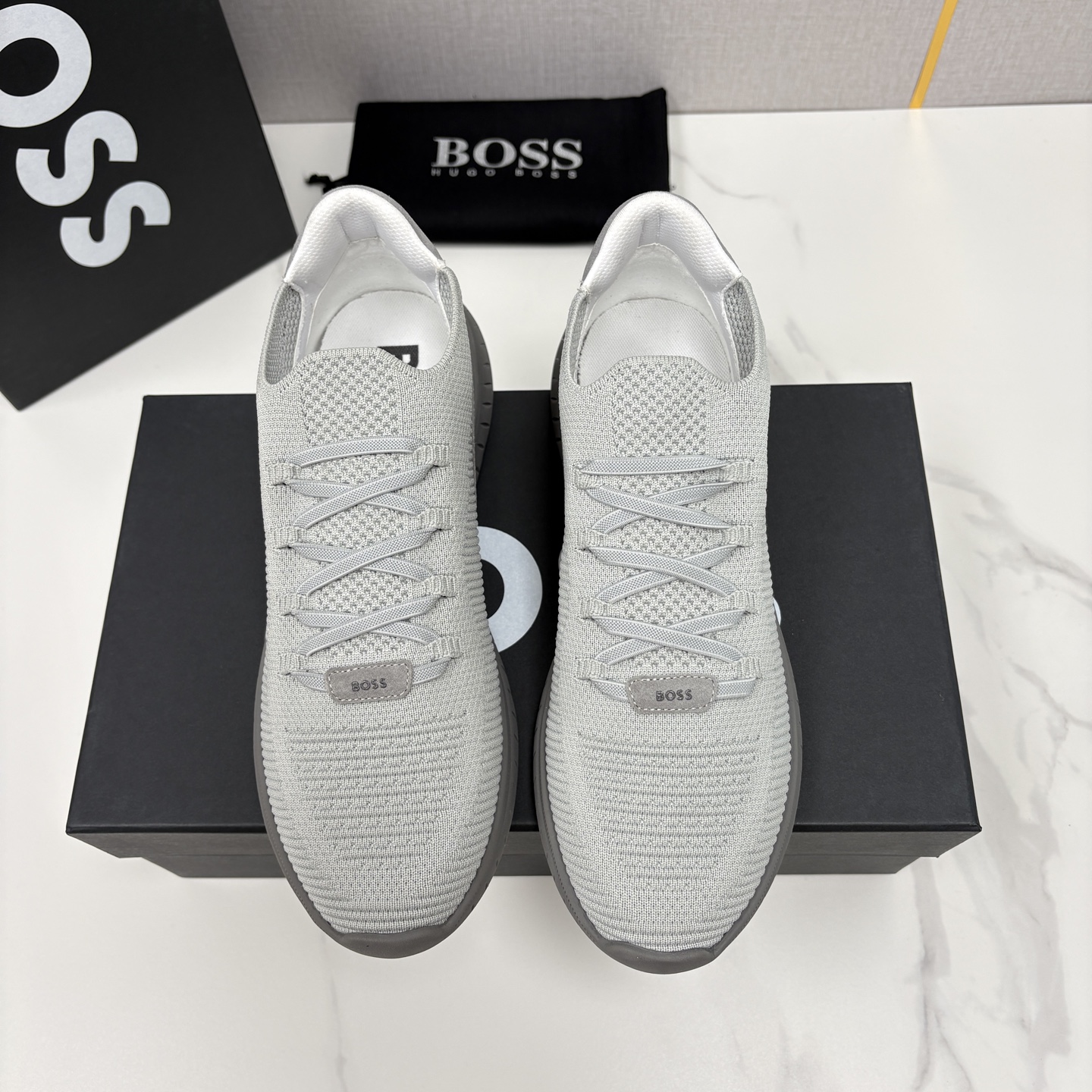 💋💍BOSS 男士新款 HUG*O BOSS 作为德国高端轻奢男装品牌，以极简设计、精湛工艺与都市质感著