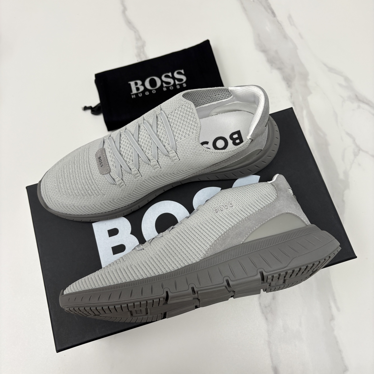 💋💍BOSS 男士新款 HUG*O BOSS 作为德国高端轻奢男装品牌，以极简设计、精湛工艺与都市质感著