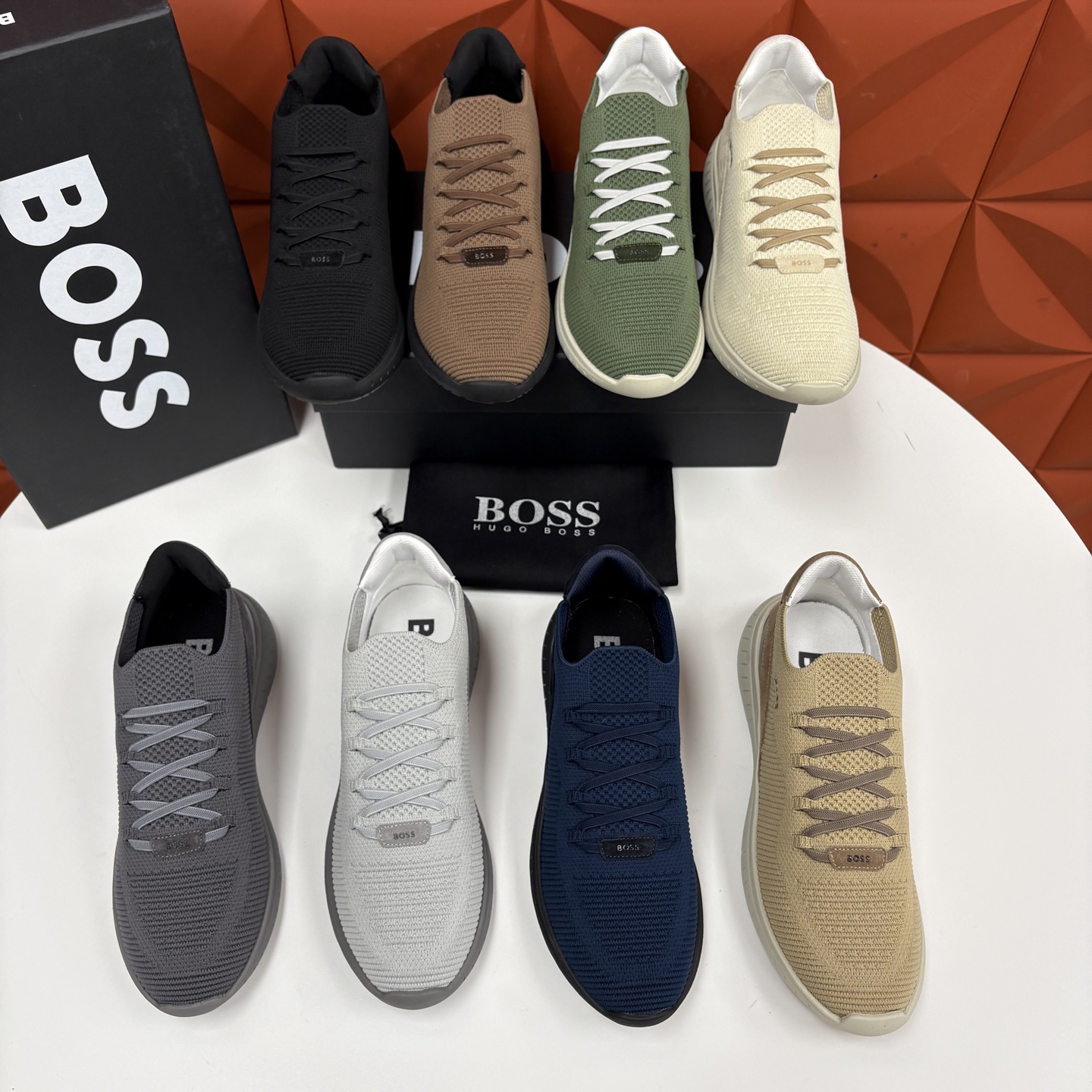 💋💍BOSS 男士新款 HUG*O BOSS 作为德国高端轻奢男装品牌，以极简设计、精湛工艺与都市质感著