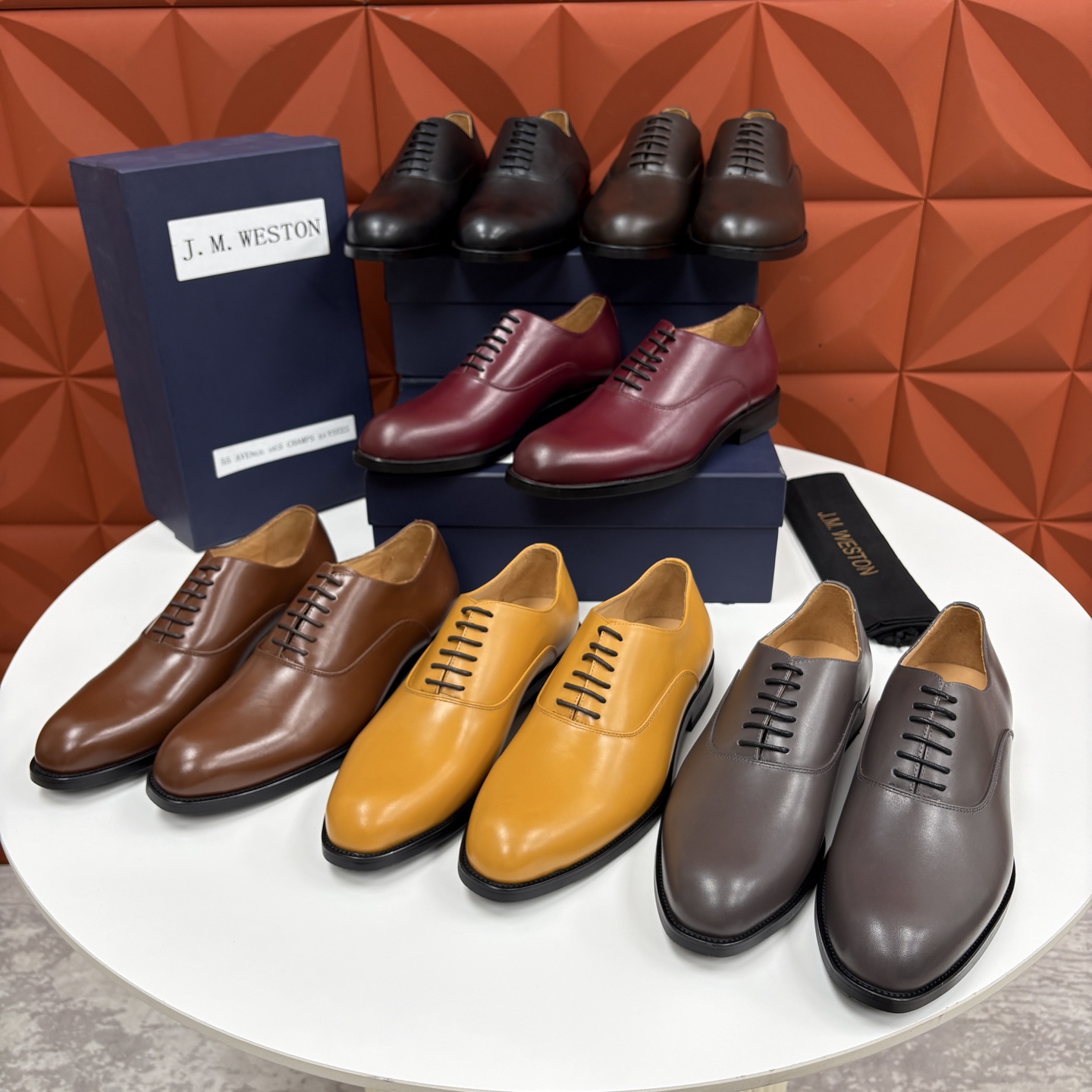 💋💍J.M.Westo*n 威士-顿 男士新品牛津鞋正装鞋皮鞋 法国顶级皮鞋品牌 当法式奢品匠艺邂逅布洛