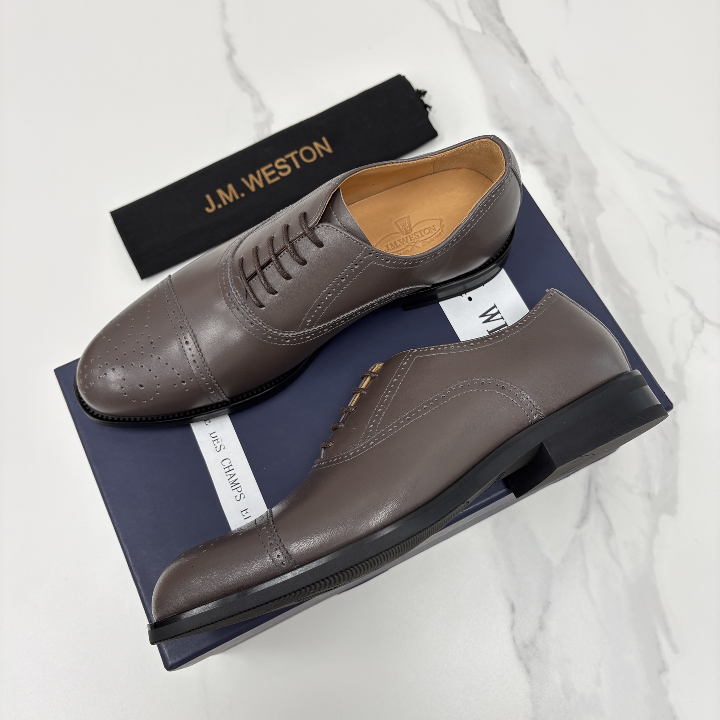 💋💍J.M.Westo*n 威士-顿 男士新品布洛克雕花三节头牛津鞋正装鞋皮鞋 法国顶级皮鞋品牌 当法式