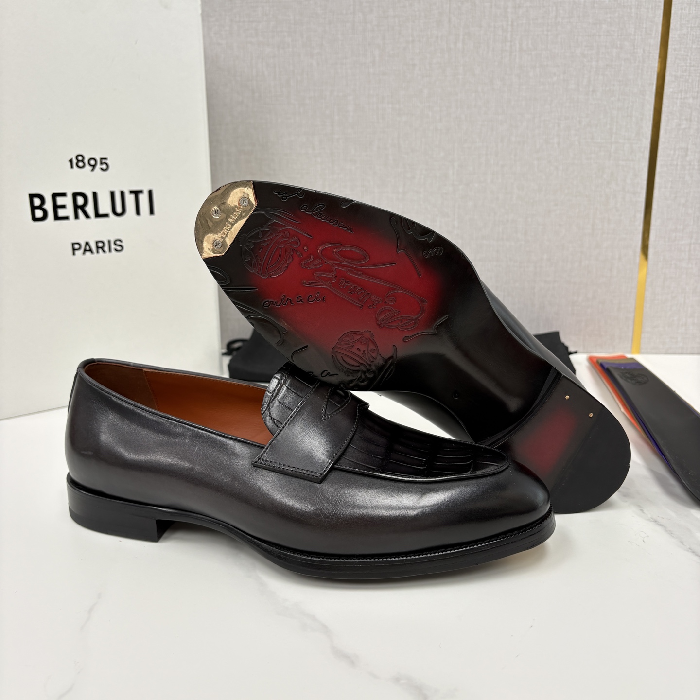 💋💍BERLUT* 布鲁提 新品男士乐福鞋皮鞋 Berlut*的一款标志性鞋履 意大利进口牛皮拼接鳄鱼纹