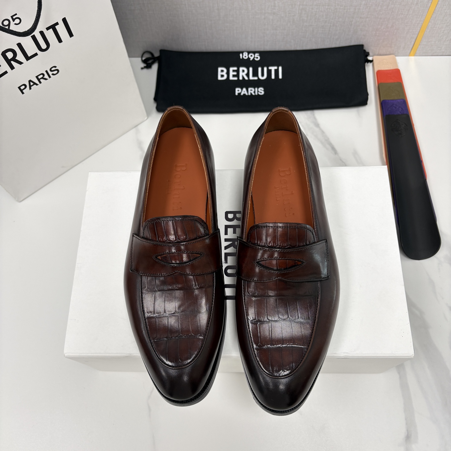 💋💍BERLUT* 布鲁提 新品男士乐福鞋皮鞋 Berlut*的一款标志性鞋履 意大利进口牛皮拼接鳄鱼纹