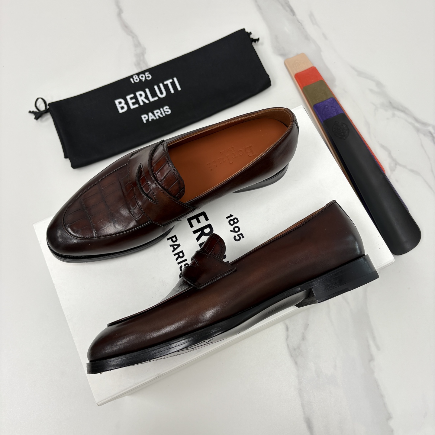 💋💍BERLUT* 布鲁提 新品男士乐福鞋皮鞋 Berlut*的一款标志性鞋履 意大利进口牛皮拼接鳄鱼纹