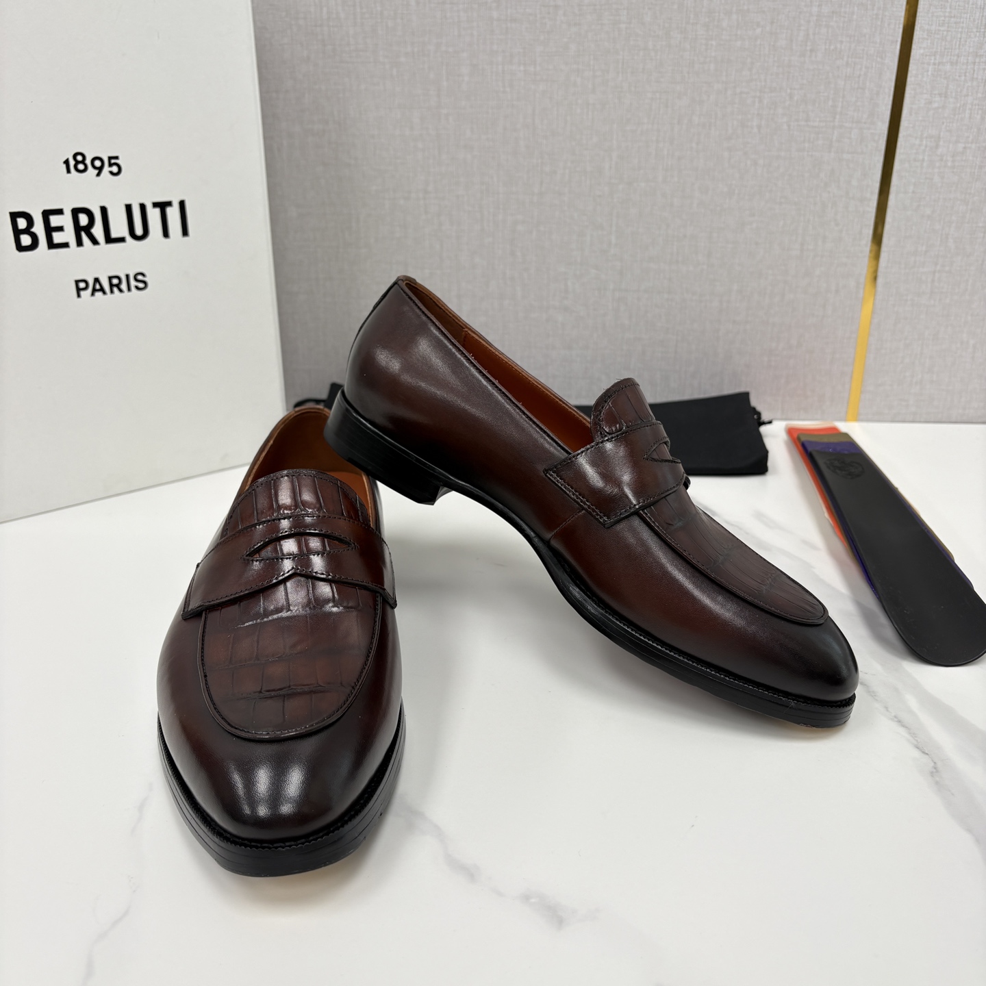 💋💍BERLUT* 布鲁提 新品男士乐福鞋皮鞋 Berlut*的一款标志性鞋履 意大利进口牛皮拼接鳄鱼纹