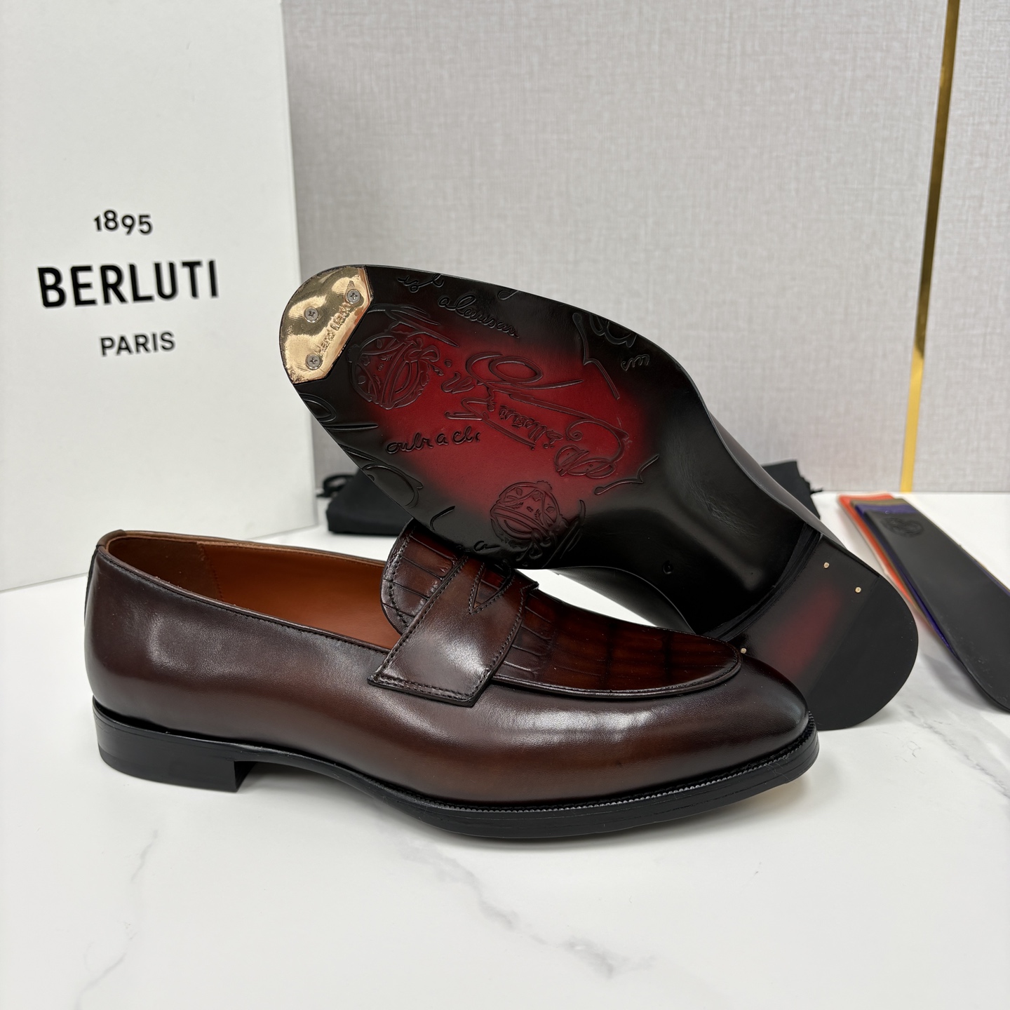 💋💍BERLUT* 布鲁提 新品男士乐福鞋皮鞋 Berlut*的一款标志性鞋履 意大利进口牛皮拼接鳄鱼纹