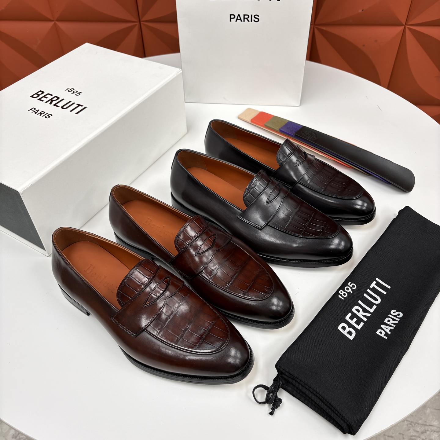 💋💍BERLUT* 布鲁提 新品男士乐福鞋皮鞋 Berlut*的一款标志性鞋履 意大利进口牛皮拼接鳄鱼纹