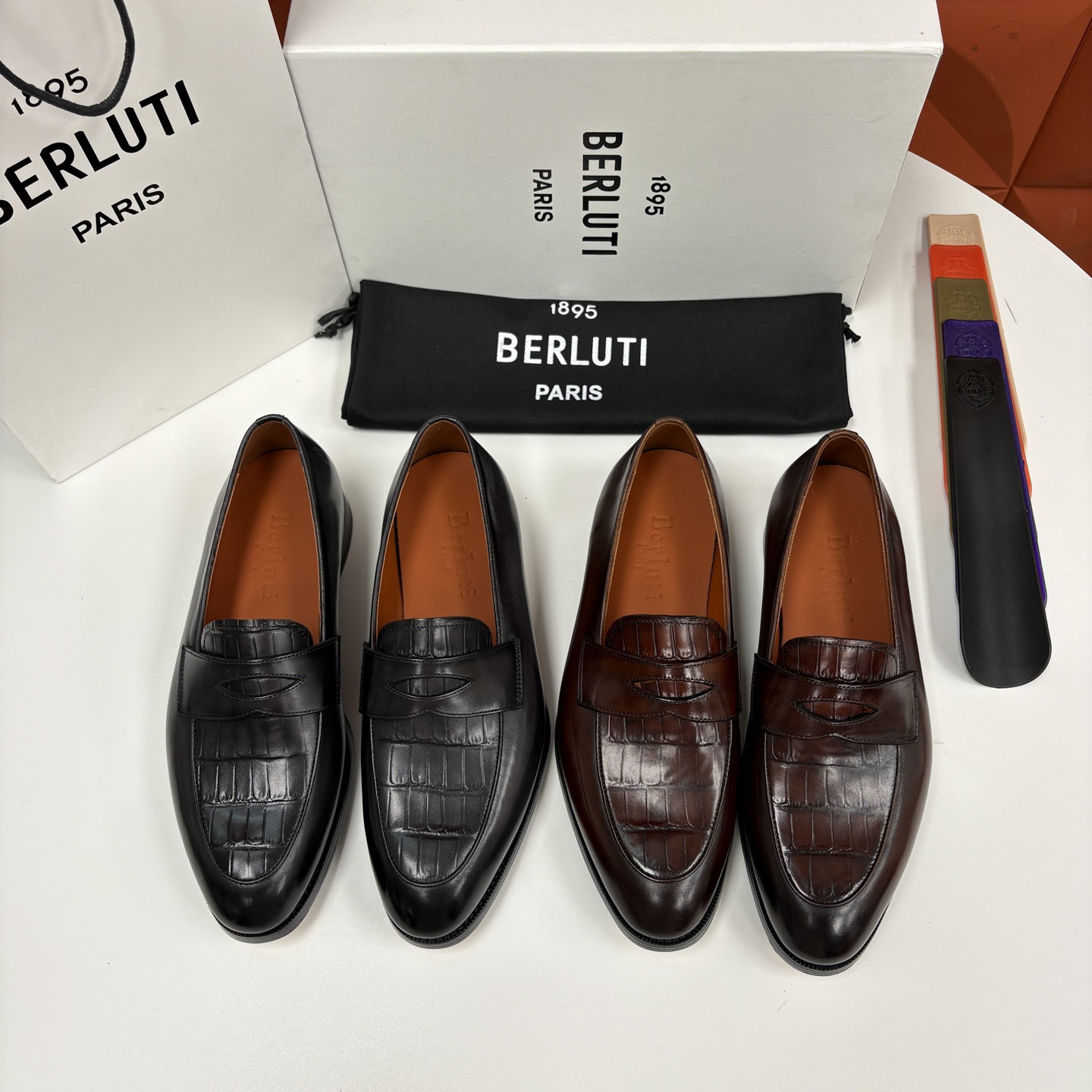 💋💍BERLUT* 布鲁提 新品男士乐福鞋皮鞋 Berlut*的一款标志性鞋履 意大利进口牛皮拼接鳄鱼纹