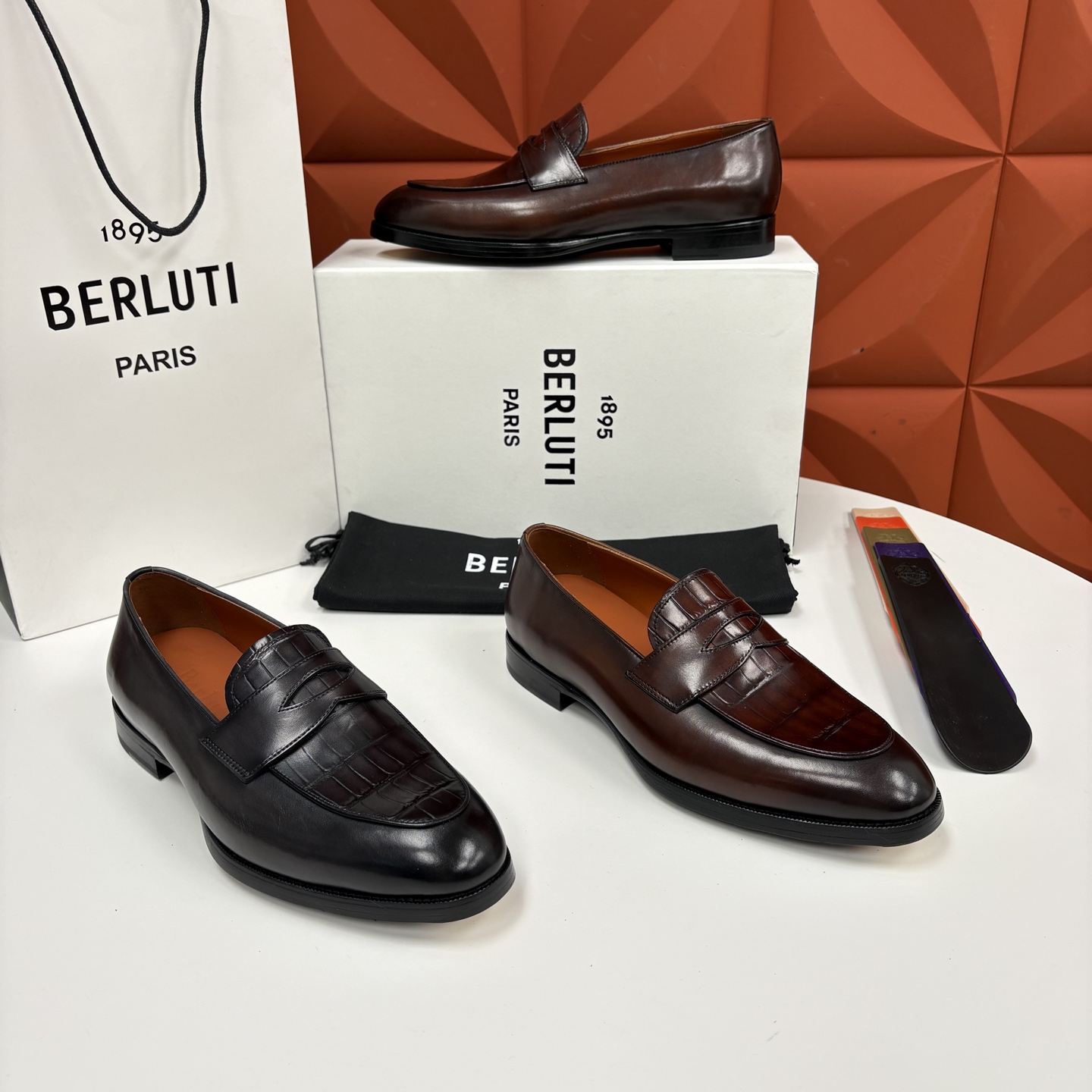 💋💍BERLUT* 布鲁提 新品男士乐福鞋皮鞋 Berlut*的一款标志性鞋履 意大利进口牛皮拼接鳄鱼纹