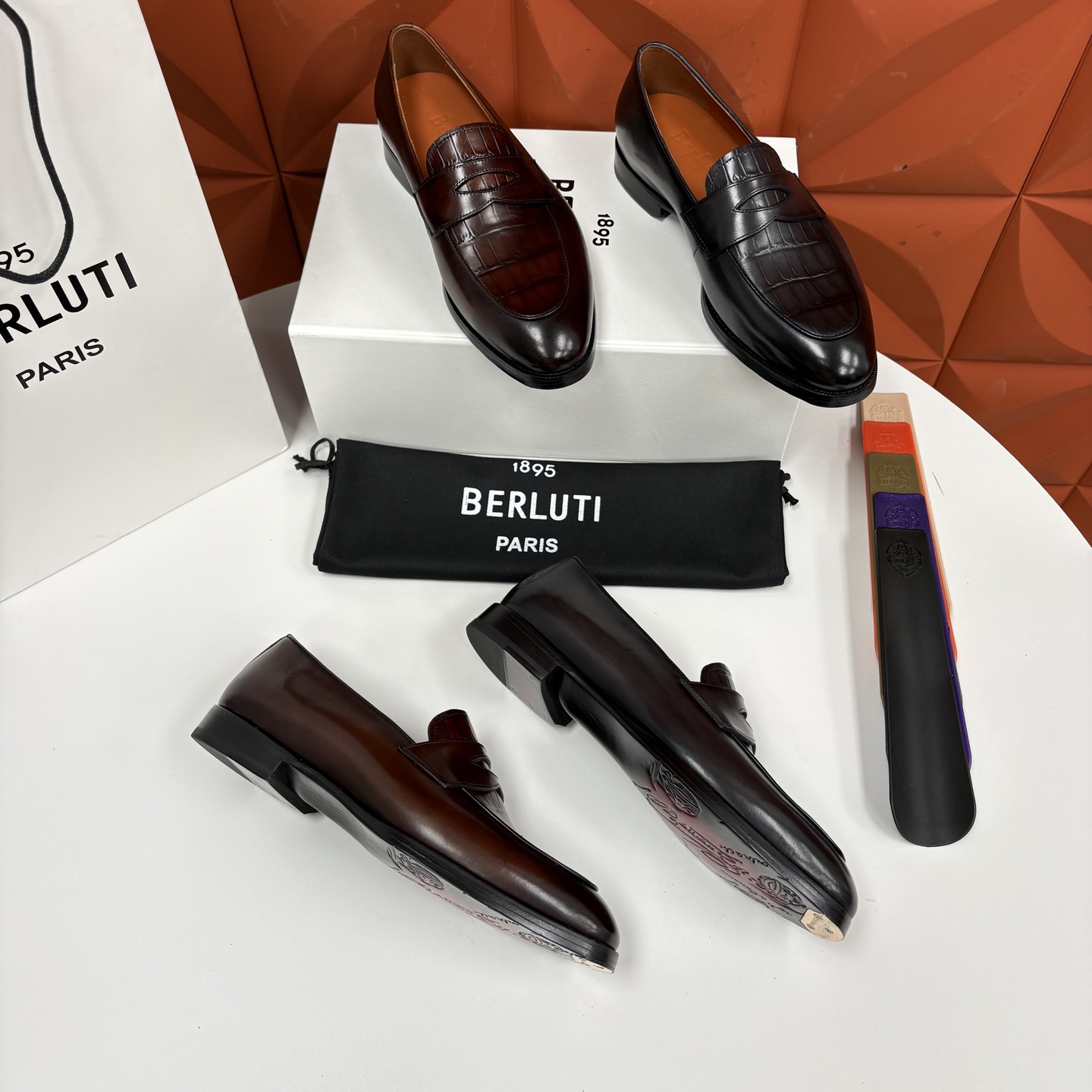 💋💍BERLUT* 布鲁提 新品男士乐福鞋皮鞋 Berlut*的一款标志性鞋履 意大利进口牛皮拼接鳄鱼纹