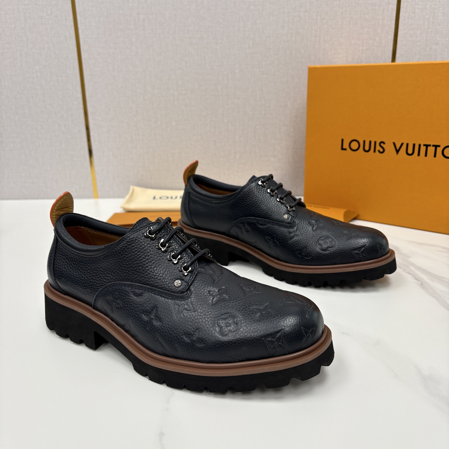 💋💍L家新品 LOUI* 路易*威登 厚底德比鞋 潮酷绅士的「增高buff」单品 这是路易～为都市型男打