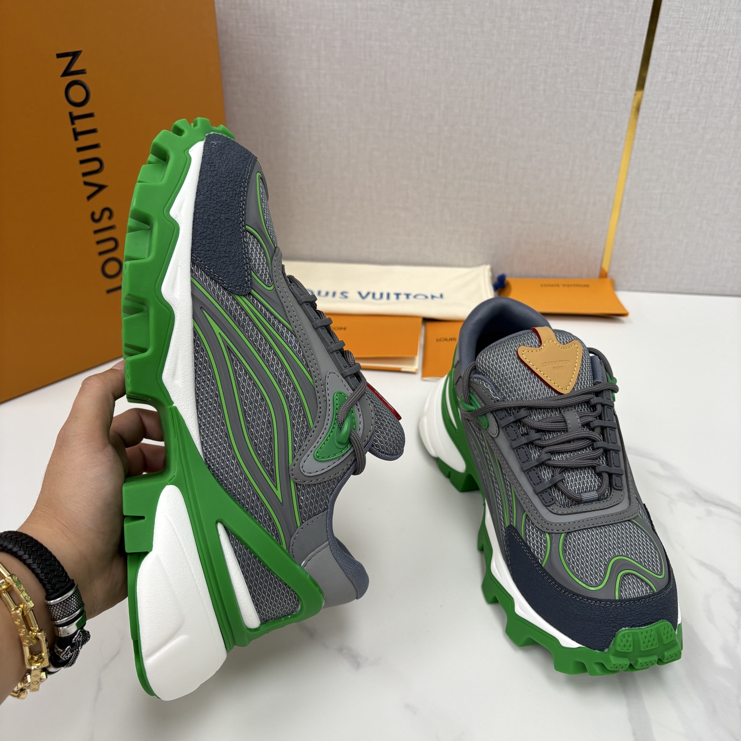 💋💍L 家新品 Loui* Vuitto* 路易～ L*V Runner Summit 男士新款撞色运动