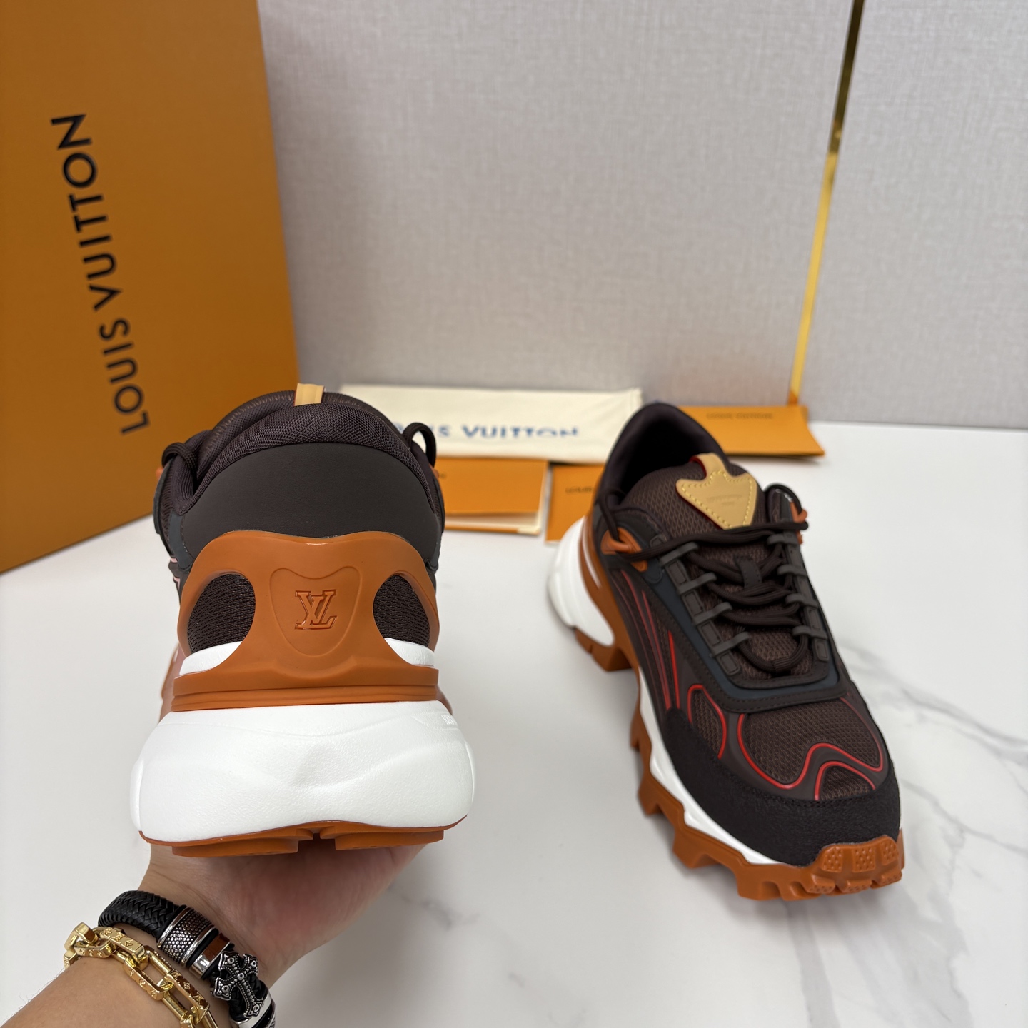 💋💍L 家新品 Loui* Vuitto* 路易～ L*V Runner Summit 男士新款撞色运动
