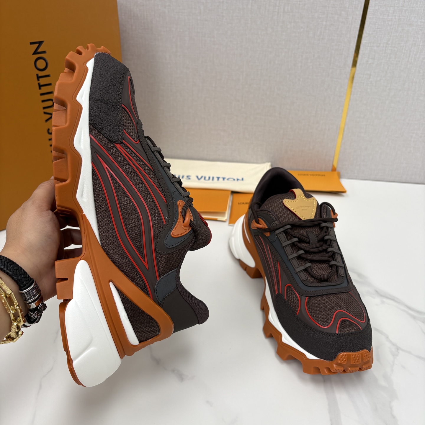 💋💍L 家新品 Loui* Vuitto* 路易～ L*V Runner Summit 男士新款撞色运动