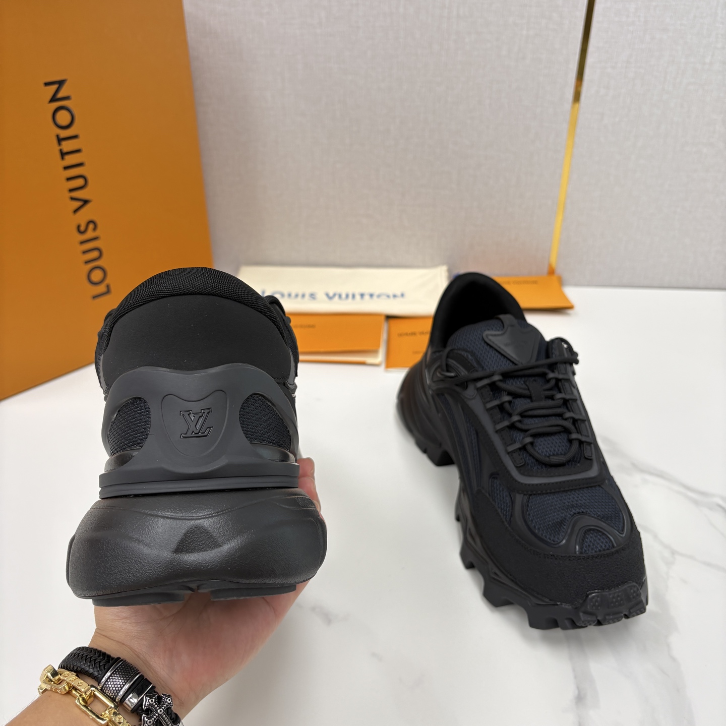 💋💍L 家新品 Loui* Vuitto* 路易～ L*V Runner Summit 男士新款撞色运动