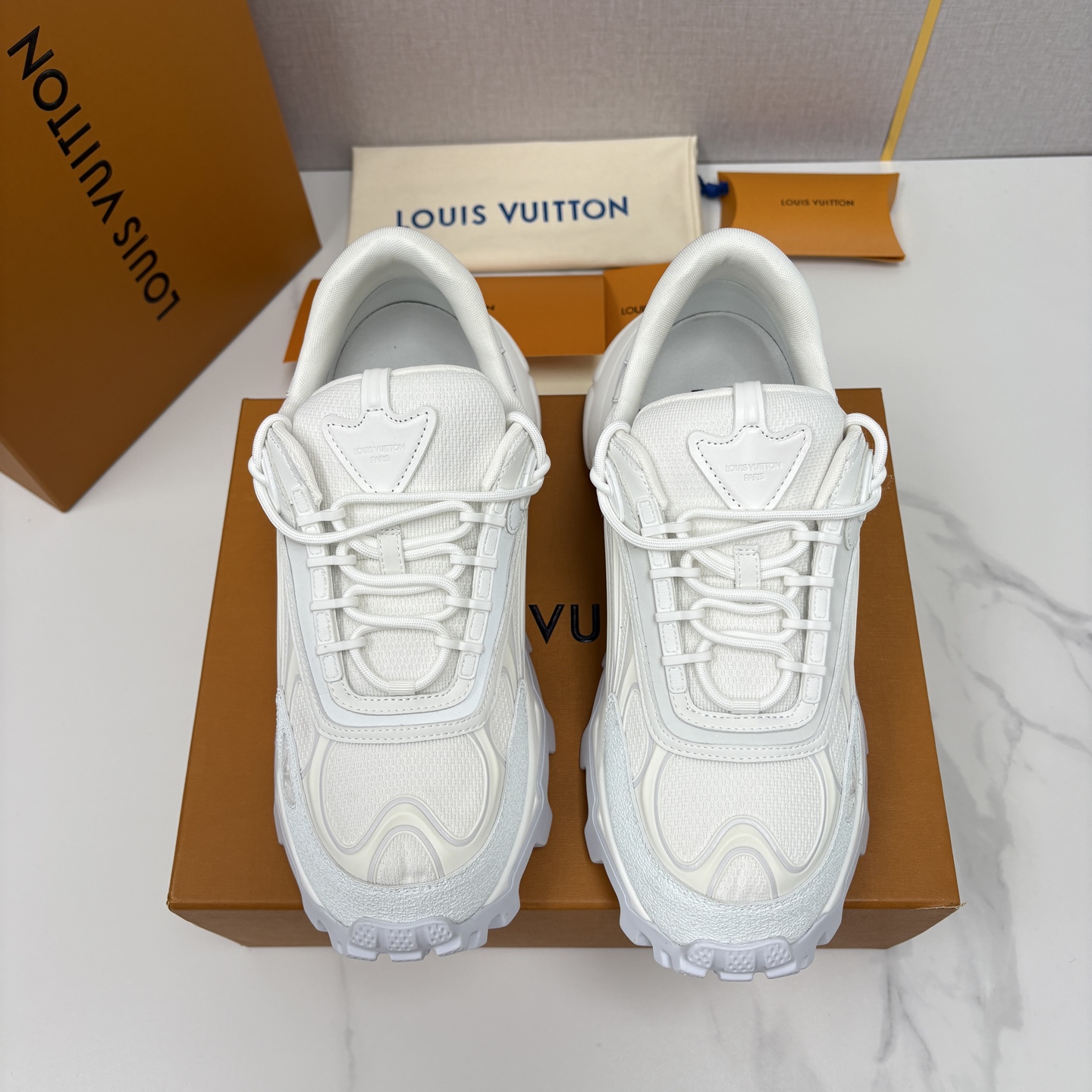 💋💍L 家新品 Loui* Vuitto* 路易～ L*V Runner Summit 男士新款撞色运动