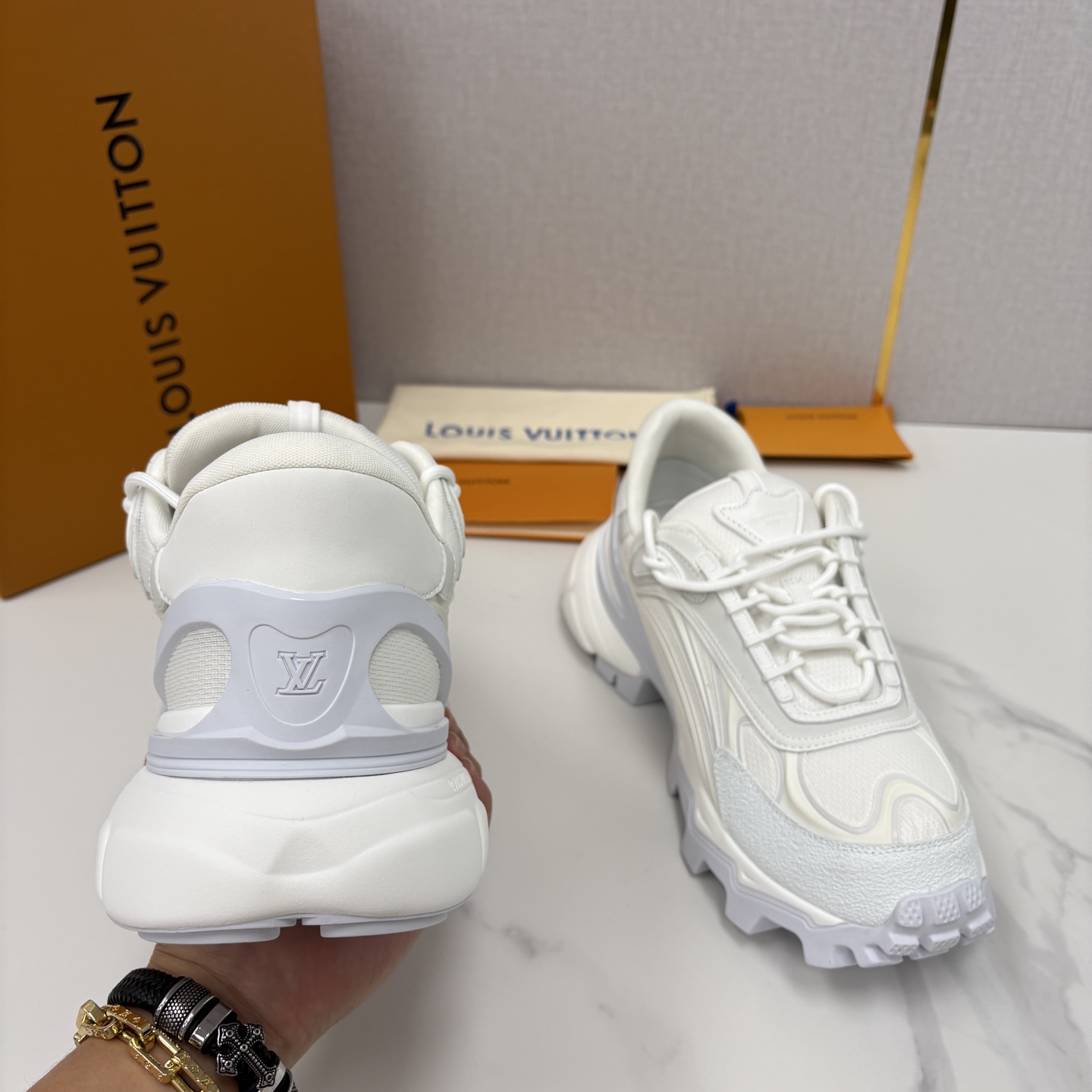 💋💍L 家新品 Loui* Vuitto* 路易～ L*V Runner Summit 男士新款撞色运动