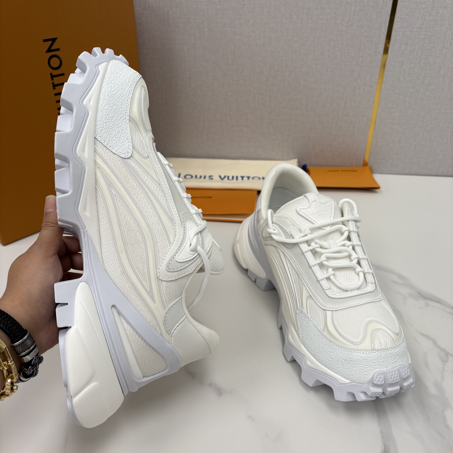 💋💍L 家新品 Loui* Vuitto* 路易～ L*V Runner Summit 男士新款撞色运动