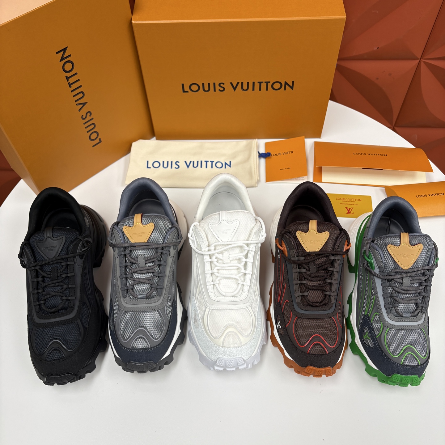 💋💍L 家新品 Loui* Vuitto* 路易～ L*V Runner Summit 男士新款撞色运动