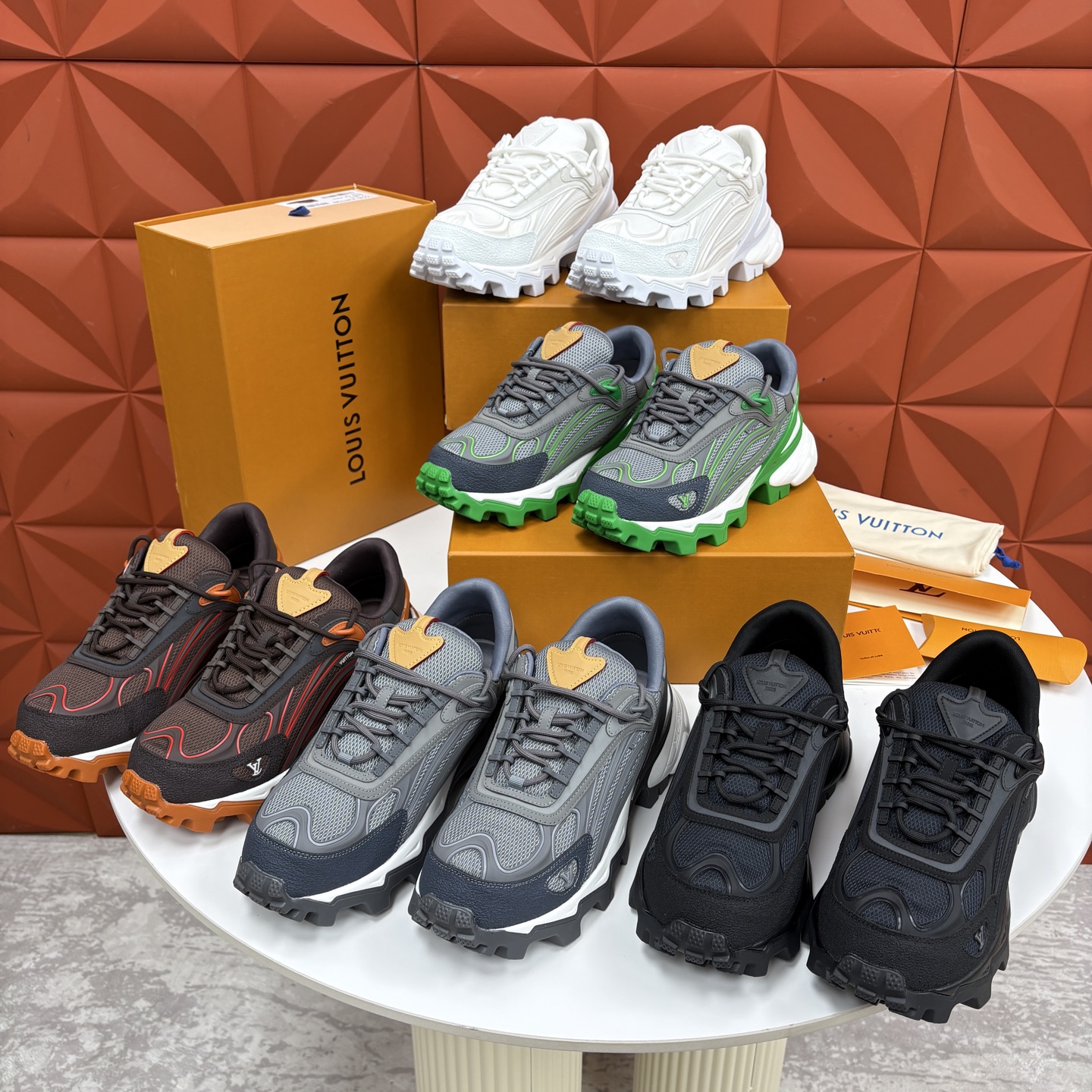 💋💍L 家新品 Loui* Vuitto* 路易～ L*V Runner Summit 男士新款撞色运动
