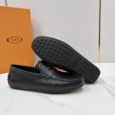 💋💍TOD*S 托德-斯 新品豆豆底乐福鞋系列 意式匠心与舒适美学的融合 TOD*S 作为意大利 💋💍TOD*S 托德-斯 新品豆豆底乐福鞋系列 意式匠心与舒适美学的融合 TOD*S 作为意大利