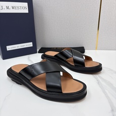 💋💍J.M.WESTO*N 威士-顿 法式轻奢新品交叉真皮凉拖 一双能穿出高级感的真皮拖鞋,通勤度 💋💍J.M.WESTO*N 威士-顿 法式轻奢新品交叉真皮凉拖 一双能穿出高级感的真皮拖鞋,通勤度
