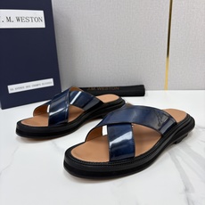 💋💍J.M.WESTO*N 威士-顿 法式轻奢新品交叉真皮凉拖 一双能穿出高级感的真皮拖鞋,通勤度 💋💍J.M.WESTO*N 威士-顿 法式轻奢新品交叉真皮凉拖 一双能穿出高级感的真皮拖鞋,通勤度