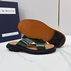 💋💍J.M.WESTO*N 威士-顿 法式轻奢新品交叉真皮凉拖 一双能穿出高级感的真皮拖鞋,通勤度 💋💍J.M.WESTO*N 威士-顿 法式轻奢新品交叉真皮凉拖 一双能穿出高级感的真皮拖鞋,通勤度