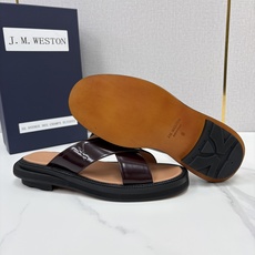 💋💍J.M.WESTO*N 威士-顿 法式轻奢新品交叉真皮凉拖 一双能穿出高级感的真皮拖鞋,通勤度 💋💍J.M.WESTO*N 威士-顿 法式轻奢新品交叉真皮凉拖 一双能穿出高级感的真皮拖鞋,通勤度