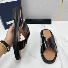 💋💍J.M.WESTO*N 威士-顿 法式轻奢新品交叉真皮凉拖 一双能穿出高级感的真皮拖鞋,通勤度 💋💍J.M.WESTO*N 威士-顿 法式轻奢新品交叉真皮凉拖 一双能穿出高级感的真皮拖鞋,通勤度