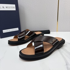 💋💍J.M.WESTO*N 威士-顿 法式轻奢新品交叉真皮凉拖 一双能穿出高级感的真皮拖鞋,通勤度 💋💍J.M.WESTO*N 威士-顿 法式轻奢新品交叉真皮凉拖 一双能穿出高级感的真皮拖鞋,通勤度
