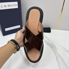 💋💍J.M.WESTO*N 威士-顿 法式轻奢新品交叉真皮凉拖 一双能穿出高级感的真皮拖鞋,通勤度 💋💍J.M.WESTO*N 威士-顿 法式轻奢新品交叉真皮凉拖 一双能穿出高级感的真皮拖鞋,通勤度