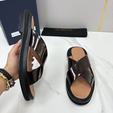 💋💍J.M.WESTO*N 威士-顿 法式轻奢新品交叉真皮凉拖 一双能穿出高级感的真皮拖鞋,通勤度 💋💍J.M.WESTO*N 威士-顿 法式轻奢新品交叉真皮凉拖 一双能穿出高级感的真皮拖鞋,通勤度