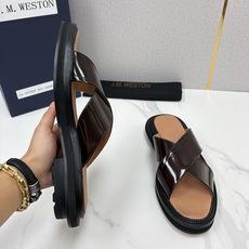 💋💍J.M.WESTO*N 威士-顿 法式轻奢新品交叉真皮凉拖 一双能穿出高级感的真皮拖鞋,通勤度 💋💍J.M.WESTO*N 威士-顿 法式轻奢新品交叉真皮凉拖 一双能穿出高级感的真皮拖鞋,通勤度