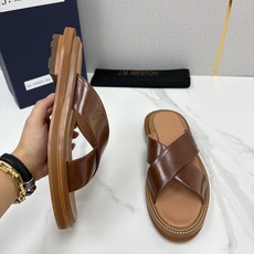💋💍J.M.WESTO*N 威士-顿 法式轻奢新品交叉真皮凉拖 一双能穿出高级感的真皮拖鞋,通勤度 💋💍J.M.WESTO*N 威士-顿 法式轻奢新品交叉真皮凉拖 一双能穿出高级感的真皮拖鞋,通勤度