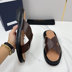 💋💍J.M.WESTO*N 威士-顿 法式轻奢新品交叉真皮凉拖 一双能穿出高级感的真皮拖鞋,通勤度 💋💍J.M.WESTO*N 威士-顿 法式轻奢新品交叉真皮凉拖 一双能穿出高级感的真皮拖鞋,通勤度