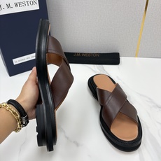 💋💍J.M.WESTO*N 威士-顿 法式轻奢新品交叉真皮凉拖 一双能穿出高级感的真皮拖鞋,通勤度 💋💍J.M.WESTO*N 威士-顿 法式轻奢新品交叉真皮凉拖 一双能穿出高级感的真皮拖鞋,通勤度