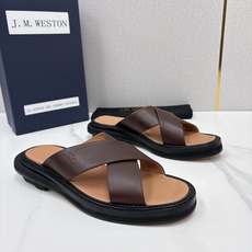 💋💍J.M.WESTO*N 威士-顿 法式轻奢新品交叉真皮凉拖 一双能穿出高级感的真皮拖鞋,通勤度 💋💍J.M.WESTO*N 威士-顿 法式轻奢新品交叉真皮凉拖 一双能穿出高级感的真皮拖鞋,通勤度