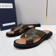 💋💍J.M.WESTO*N 威士-顿 法式轻奢新品交叉真皮凉拖 一双能穿出高级感的真皮拖鞋,通勤度 💋💍J.M.WESTO*N 威士-顿 法式轻奢新品交叉真皮凉拖 一双能穿出高级感的真皮拖鞋,通勤度