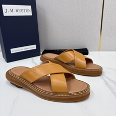 💋💍J.M.WESTO*N 威士-顿 法式轻奢新品交叉真皮凉拖 一双能穿出高级感的真皮拖鞋,通勤度 💋💍J.M.WESTO*N 威士-顿 法式轻奢新品交叉真皮凉拖 一双能穿出高级感的真皮拖鞋,通勤度