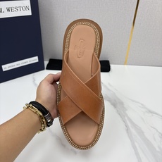 💋💍J.M.WESTO*N 威士-顿 法式轻奢新品交叉真皮凉拖 一双能穿出高级感的真皮拖鞋,通勤度 💋💍J.M.WESTO*N 威士-顿 法式轻奢新品交叉真皮凉拖 一双能穿出高级感的真皮拖鞋,通勤度