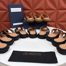 💋💍J.M.WESTO*N 威士-顿 法式轻奢新品交叉真皮凉拖 一双能穿出高级感的真皮拖鞋,通勤度 💋💍J.M.WESTO*N 威士-顿 法式轻奢新品交叉真皮凉拖 一双能穿出高级感的真皮拖鞋,通勤度
