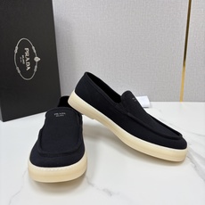 💋💍P家新品 PRAD* 普拉-达 男士帆布乐福鞋 意式优雅,一步到位 这双乐福鞋是标志性的优 💋💍P家新品 PRAD* 普拉-达 男士帆布乐福鞋 意式优雅,一步到位 这双乐福鞋是标志性的优