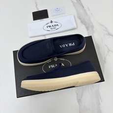 💋💍P家新品 PRAD* 普拉-达 男士帆布乐福鞋 意式优雅,一步到位 这双乐福鞋是标志性的优 💋💍P家新品 PRAD* 普拉-达 男士帆布乐福鞋 意式优雅,一步到位 这双乐福鞋是标志性的优