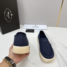 💋💍P家新品 PRAD* 普拉-达 男士帆布乐福鞋 意式优雅,一步到位 这双乐福鞋是标志性的优 💋💍P家新品 PRAD* 普拉-达 男士帆布乐福鞋 意式优雅,一步到位 这双乐福鞋是标志性的优
